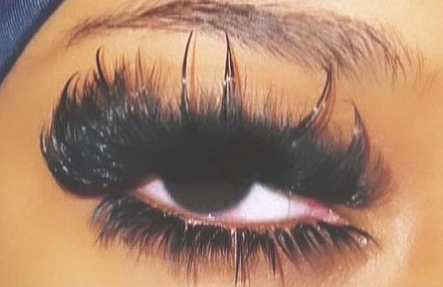 HOW TO DO BOTTOM LASHES: The Ultimate Guide